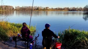 Ловим рыбу с дочкой осенью