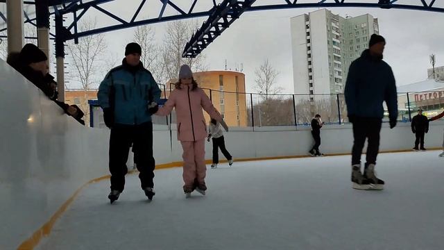 Москва. Каток на Белозерской. смотреть онлайн