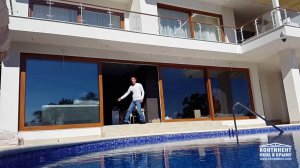 Огромная подъемно-раздвижная дверь в Ялте