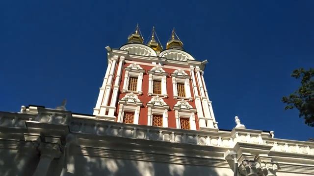 Новодевичьи пруды. Новодевичий монастырь. Новодевичье кладбище. Диагностика кармы.