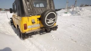 УАЗ чистит снег 2017