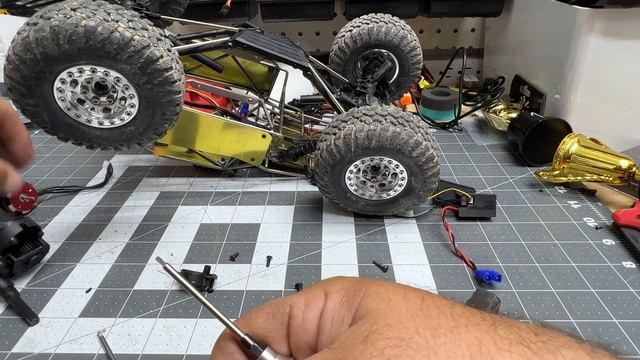 New Furitek Python ESC & Komodo 118 for the Axial UTB18! Another Step Forward! смотреть онлайн