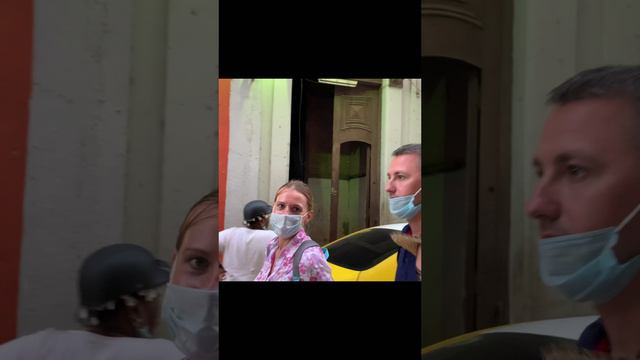 Еле вырвались из рук барыг