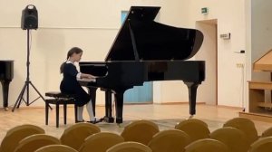 Игнатьева Дарья, 10 лет.              Я.Сибелиус "Арабеска" ор.76 №9