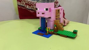 Обзор LEGO Minecraft 21170 Дом-свинья