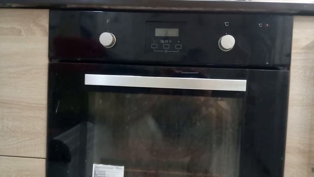 духовка Whirlpool AKP 460 NB выключается смотреть онлайн