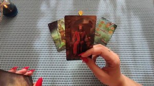 ЕСТЬ ЛИ У НЕГО ДРУГАЯ??