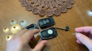 Как разобрать ключ Тойота(Toyota) заменить батарейку