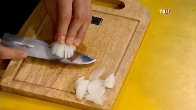 Как посолить огурцы на камне из Гималайской соли смотреть онлайн