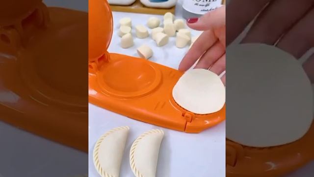 Пресс-форма для изготовления пельменей, вареников смотреть онлайн