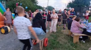 Весёлые гонки.