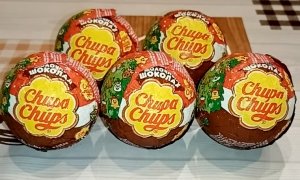 Обзоры. Распаковка. Чупа чупс(Chupa Chups) яйца, Новогодняя коллекция.