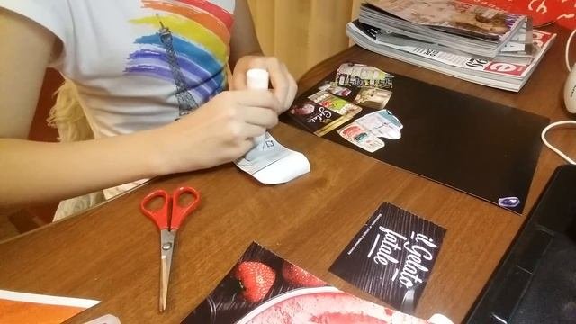 Коллаж из журналов.