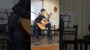 М. Джулиани, Соната до-мажор, 1 часть. Исп. Ветров Роман.