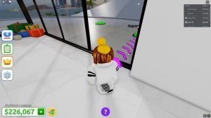 ЛОТКОВ ПОСТРОИЛ ОСОБНЯК в РОБЛОКС и ПРИГЛАСИЛ в него ПОДПИСЧИКОВ!