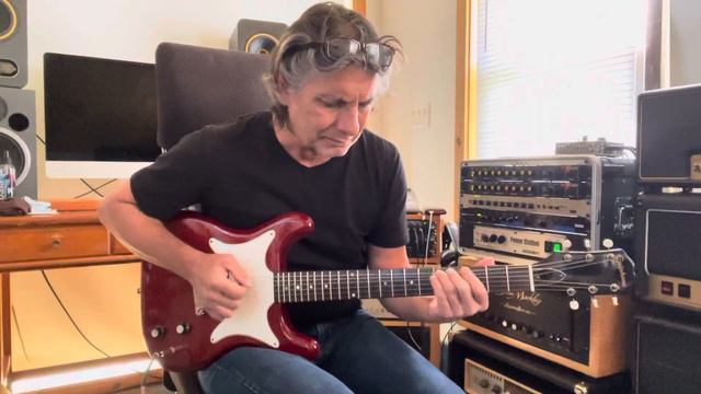 ‘56 & ‘60 Les Paul Jr.’s and ‘61 Epiphone Coronet Comparison + 2 extras смотреть онлайн