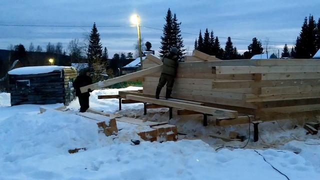 Строительство зимой. Баня 5х6 из профилированного бруса 150х180 смотреть онлайн