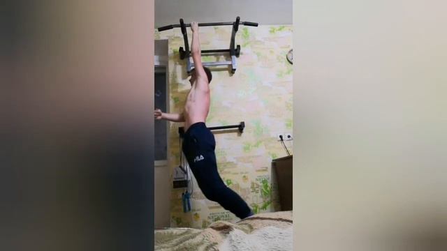 5 One arm pull ups смотреть онлайн