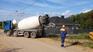 Автобетононасос в работе. Как работает бетононасос