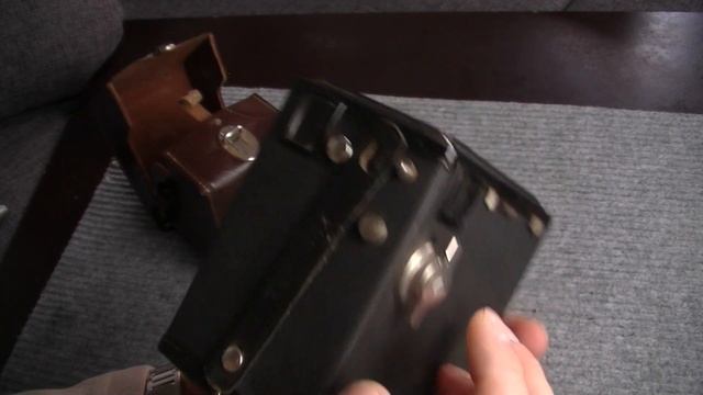 Среднеформатная мыльница. Камера из молодости твоего (пра)дедушки. Распаковка. смотреть онлайн