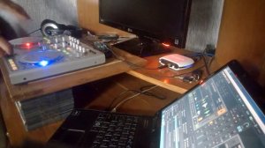 Vestax VCI 100 scratch video