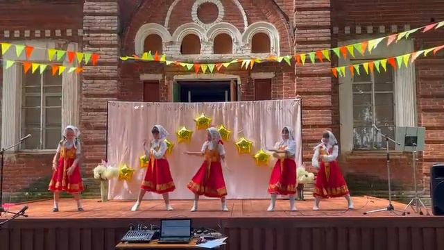 Современные матрёшки танец смотреть онлайн