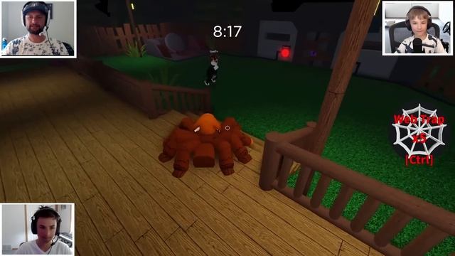 RUN HIDE AND ESCAPE FROM DAD SPIDER in ROBLOX! смотреть онлайн