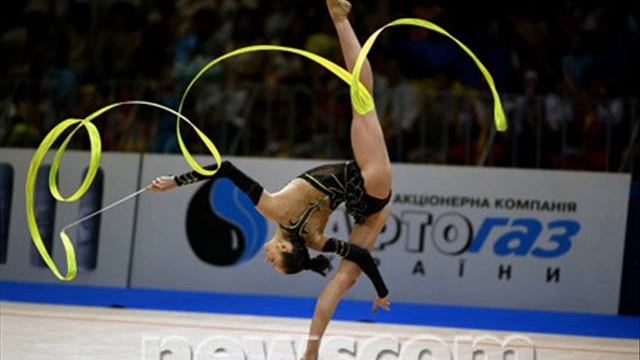 Anna Bessonova - Ribbon 2004 - Music смотреть онлайн