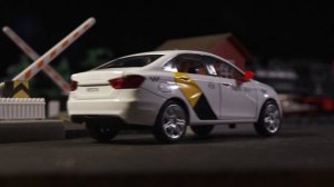 Машинка металлическая Яндекс.Такси, коллекционная LADA VESTA, 1:24, озвучено ЯНДЕКС.ТАКСИ, JB125134