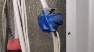 Подстава от дневных электриков в аварийке 3. Горелый орех.