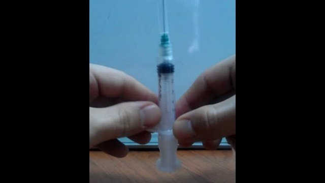 Безопасный шприц