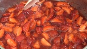 Клубничная начинка для любой выпечки