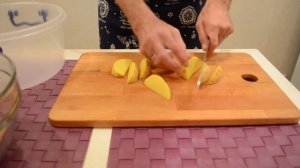 Картофель по деревенски в духовке рецепт Как запечь картошку в духовке по-деревенски