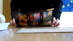 Как ламинировать бумагу дома скотчем за одну минуту