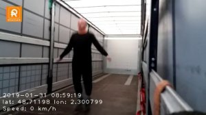 431 Париж  Зарядка, обновленный ассортимент подручных средств  SD