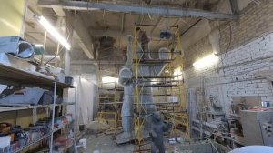 "МИШКА" большая скульптура из стеклопластика.