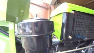 Заливка масел и первый запуск дизельного двигателя  тяжёлого мотоблока ТАТА.