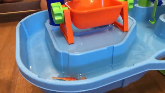 ДИНОзавры в АКВАПАРКЕ #животные #игрушки #ДЕТСКИЙмир