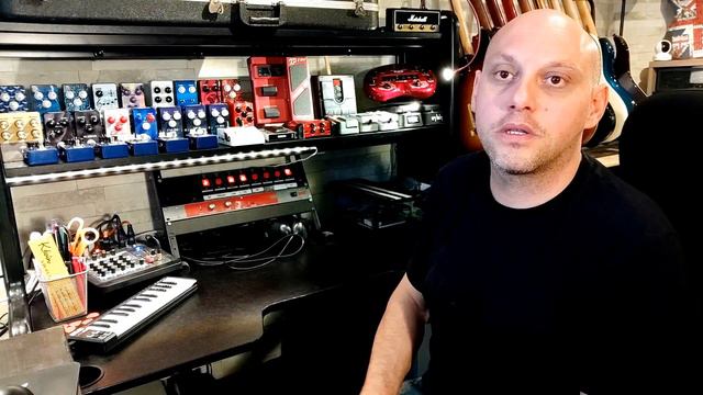 Pourquoi j'ai 40 PEDALES D'EFFET GUITARE derrière moi ? смотреть онлайн