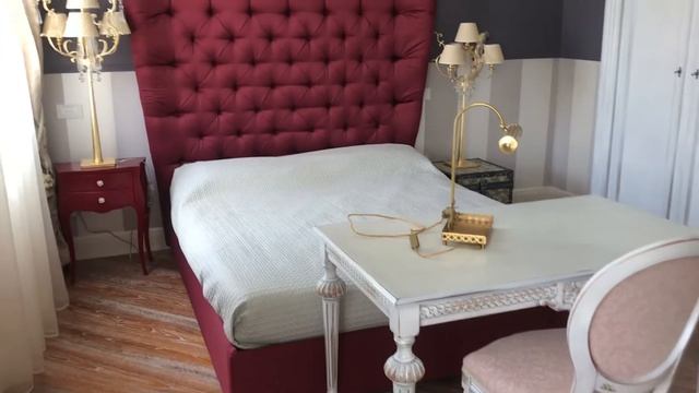 Комната спальня в бордовом стиле смотреть онлайн