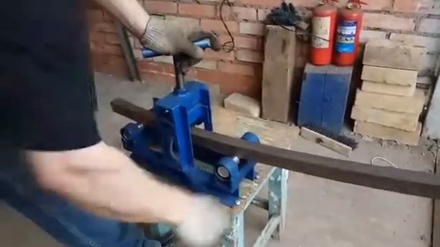 Трубогиб руководство пользователя. Прокатка профильной трубы 30х30х1,5 смотреть онлайн