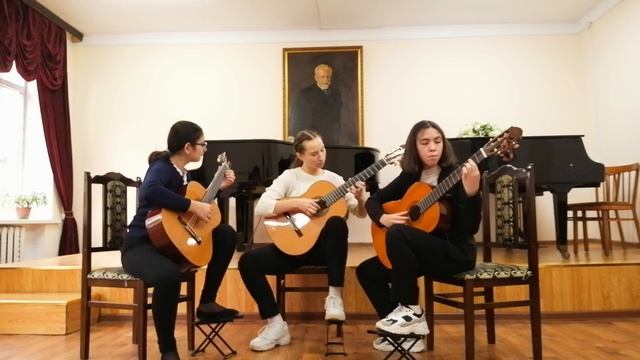 Трио "Grazia"_4 возрастная категория_А. Рыбников "Последняя поэма" обр. Л. Герасимчук смотреть онлайн