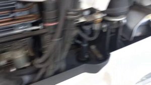 Подключил магнитолу на камазе.Камаз глох,нашёл и устранил причину.