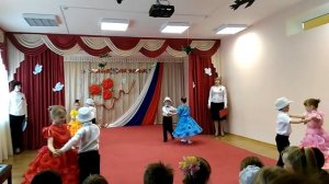 "Ах, эти тучи в голубом"