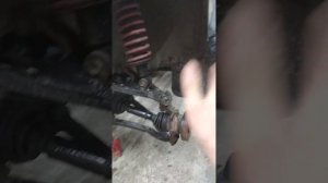 О том, как устроена передняя рулевая подвеска на самодельном квадроцикле!