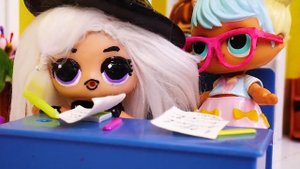 СЕМЕЙКА БОН-БОН и СТОЛОВКА! Видео про Куклы Lol Families Surprise