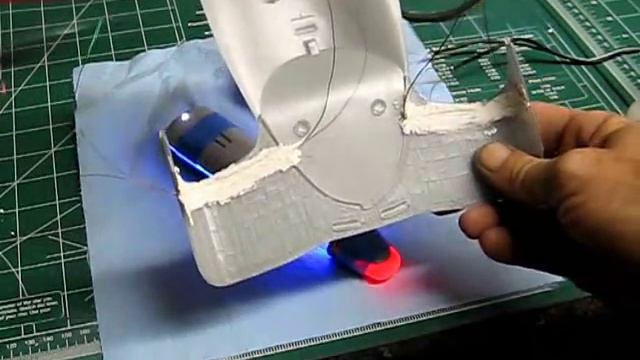 From TrekWorks AMT 1/1400 Scale Clear USS Enterprise D Build With LED Lighting PT 4 смотреть онлайн