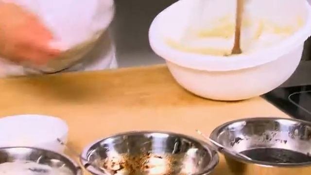 Выпечка и десерты. 03 часть из 10. Пирожки с повидлом, творогом или маком