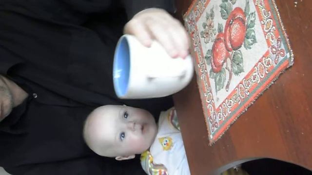 дедушка, ну дай мне чайку попить =) смотреть онлайн