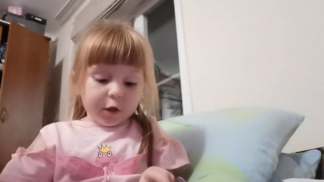 Несинхронные танцы  Обзор Томочкиной косметики